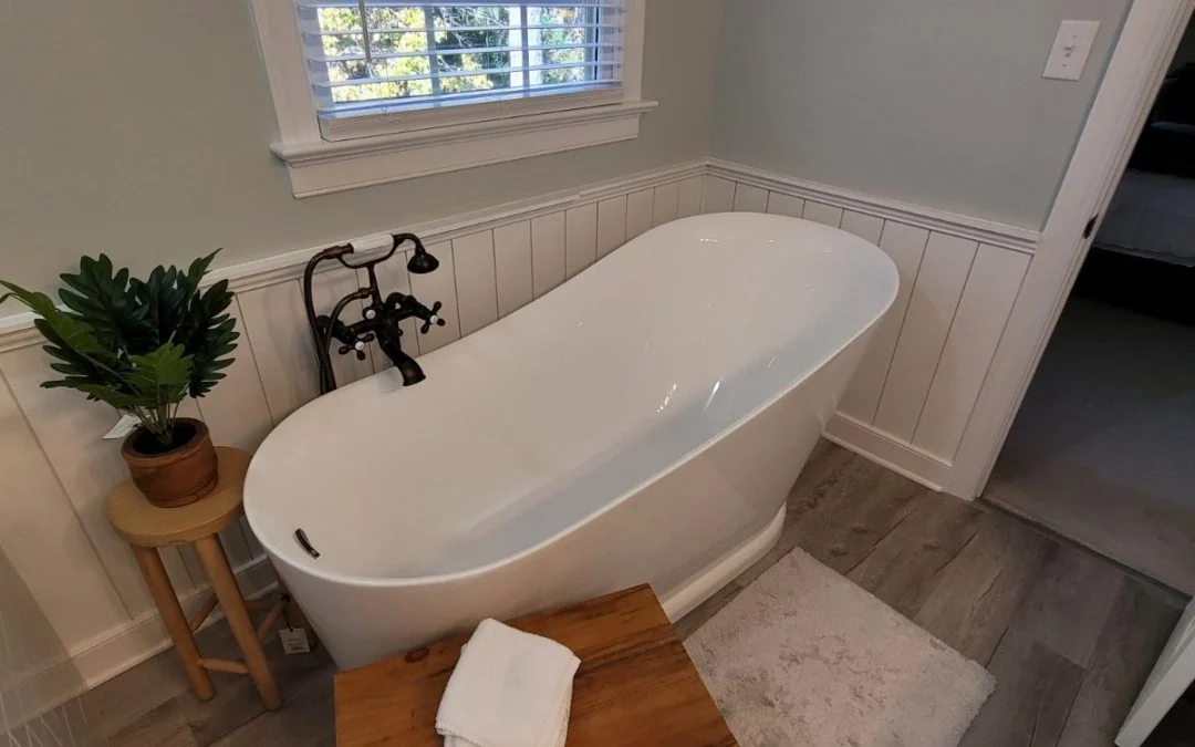Professional tub installation services in Portland OR - FRS Remodeling